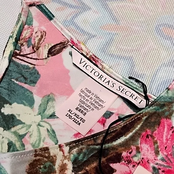 Victoria's Secret XL Tank NWT - Picture 4 of 7